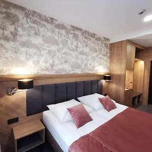  Bed & Breakfast Lesny Dwor Piekarnia Mio Padre Restauracja Mamma Mia